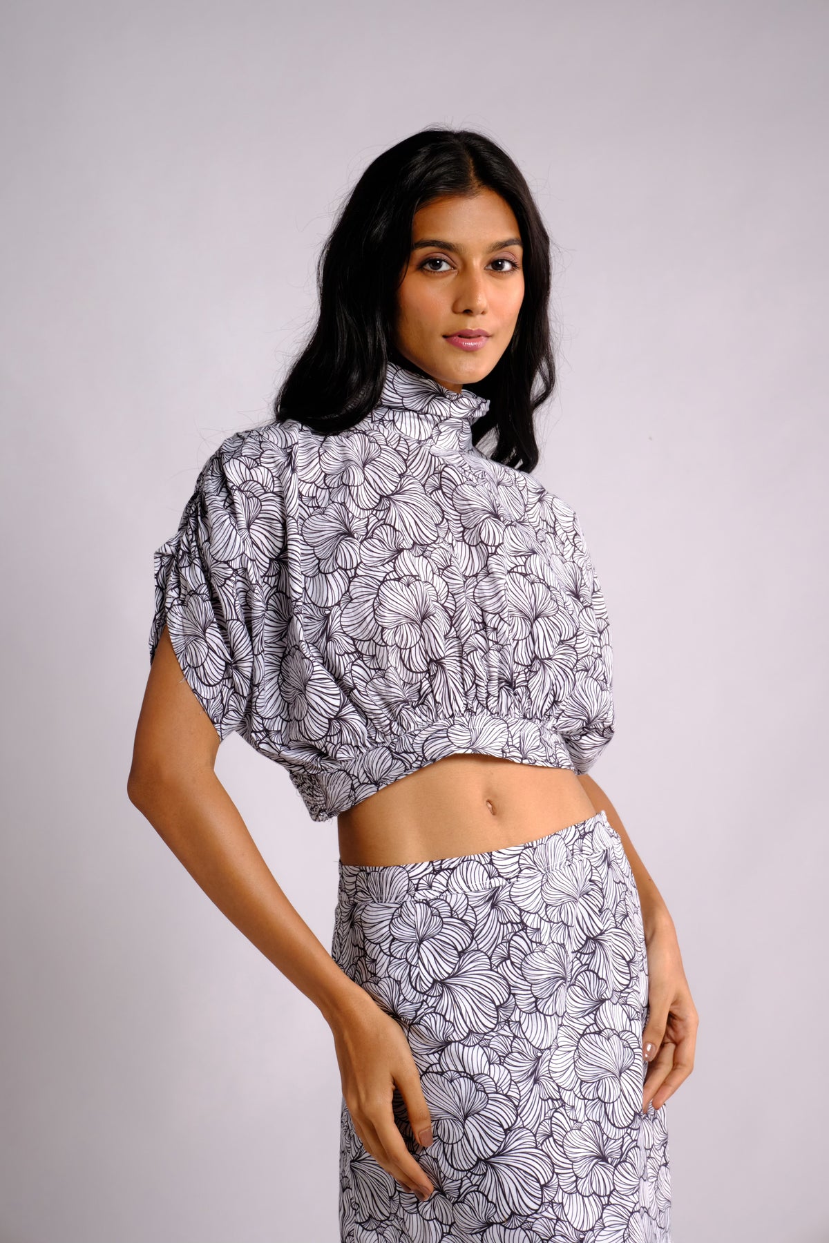 Amy Top - Printed Crop Top with Gathered Sleeve